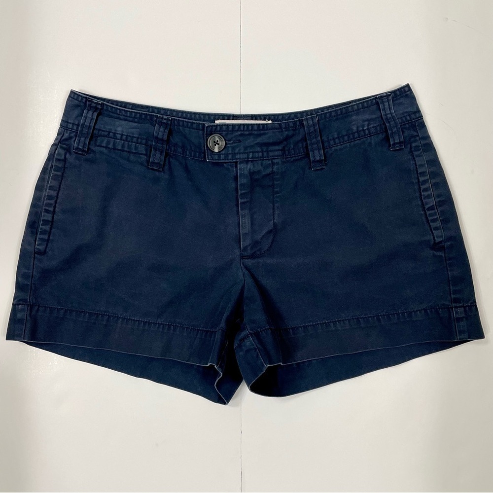 Gap Favorite Khaki Women’s Shorts Navy Size 6